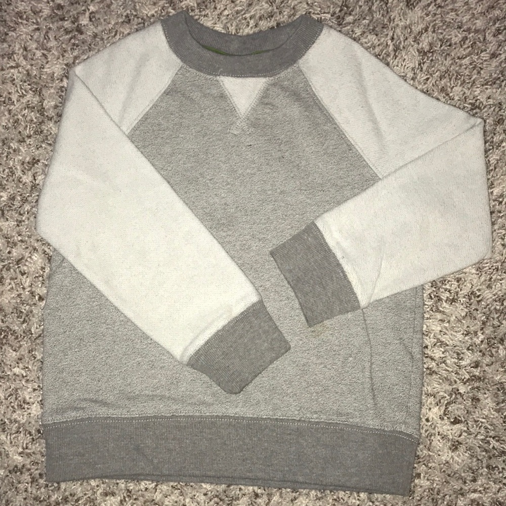 Boys 4/5 Raglen style sweatshirt